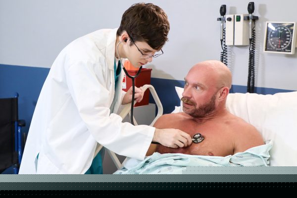 Is there a doctor in the house dakota lovell, killian knox