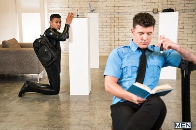 The butt burglar jj knight fucks mateo fernandez bareback